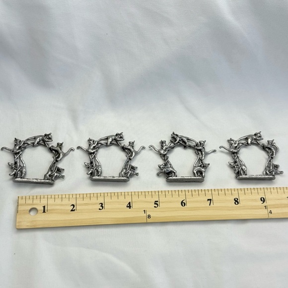 🎄🎄Vintage Wanda Scruby Pewter Cat Napkin Rings Set of 4 - Picture 3 of 5